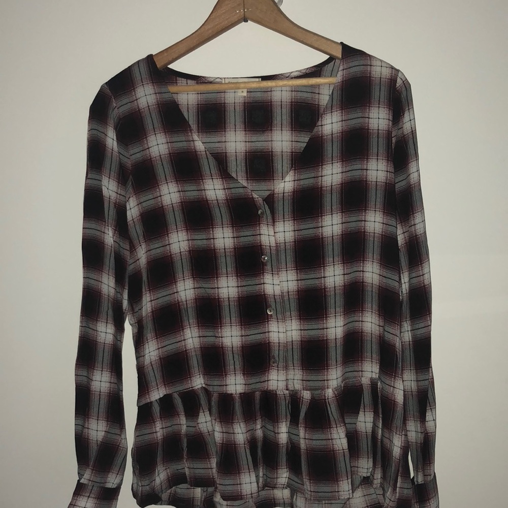 Ruffle flannel top